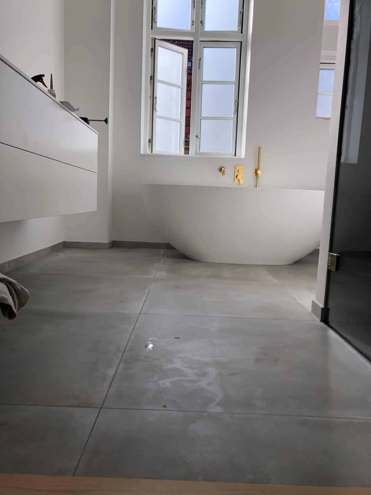 Badeværelse set i frøperspektiv